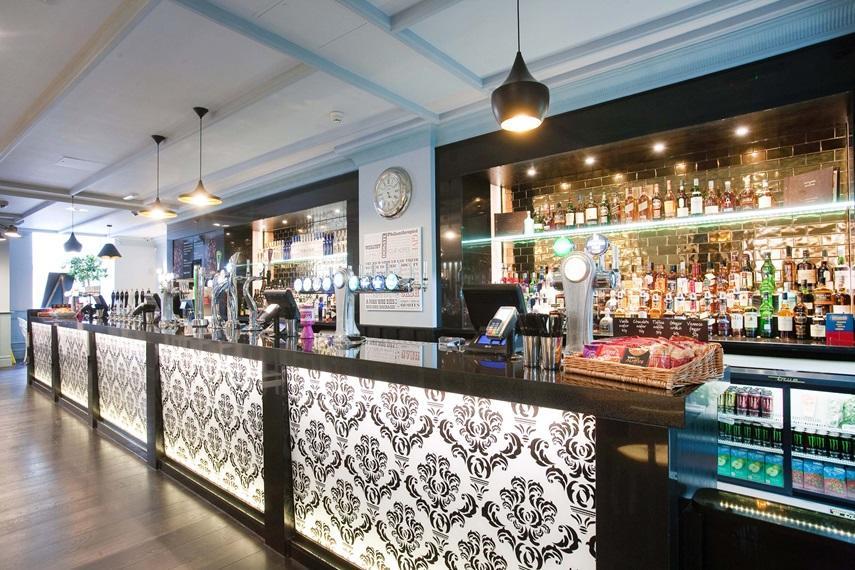 The Guildhall And Linen Exchange Wetherspoon Dunfermline Exterior photo